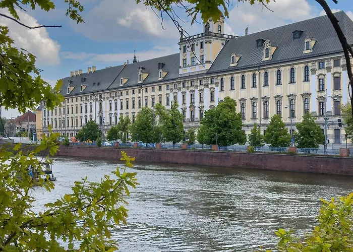 Climatic In The Centre Of Near The Market Square By Renters Апартаменты *