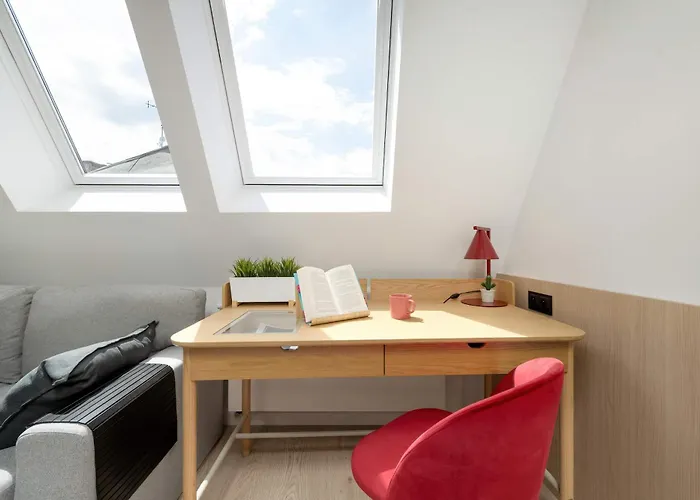 Climatic In The Centre Of Near The Market Square By Renters