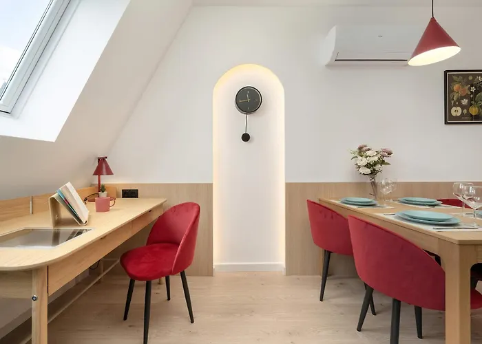 Апартаменты Climatic In The Centre Of Near The Market Square By Renters Вроцлав