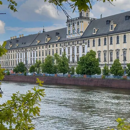 Climatic In The Centre Of Near The Market Square By Renters Appartamento *