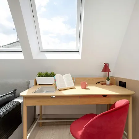 Climatic In The Centre Of Near The Market Square By Renters